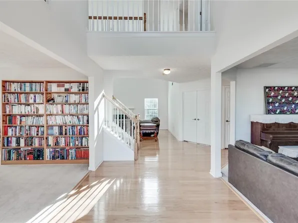783 Roxholly Walk, Buford, GA 30518