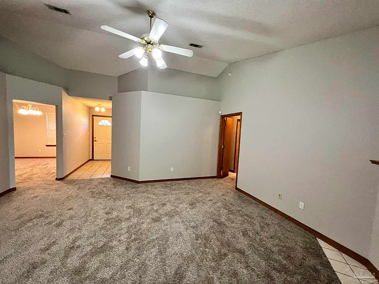 9046 Caribbean Dr — Photo 9