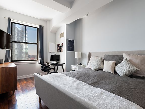 5th image of 1 Hanson Pl APT 17M