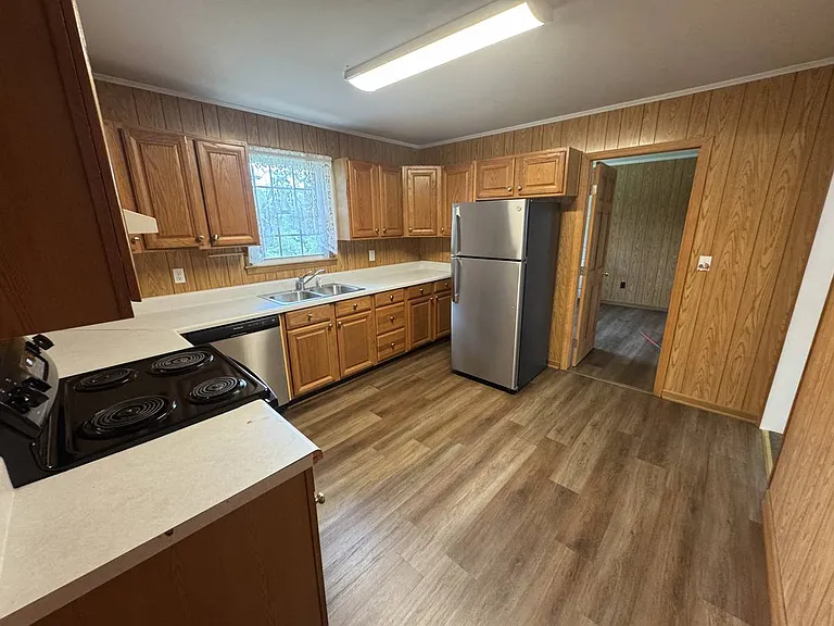 18 County Cork Dr — Photo 3