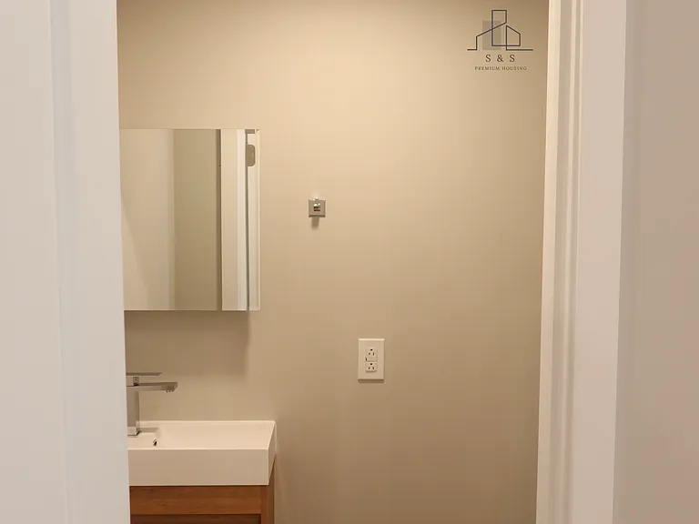 431 N 41st St #3 — Photo 7