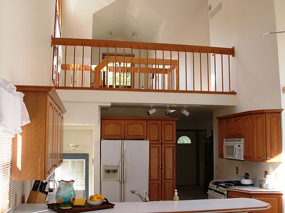 5th image of 11696 Brownell Ave