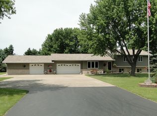 N141 25th Ave, Neshkoro, WI 54960
