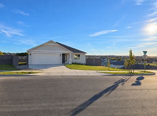 6483 W 30th Pl, Kennewick, WA 99338