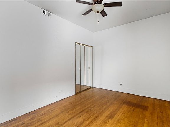 5th image of 4000 N Southport Ave #0