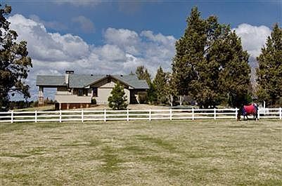 Vinyl fencing and about 33 Acres of COI irrigation.