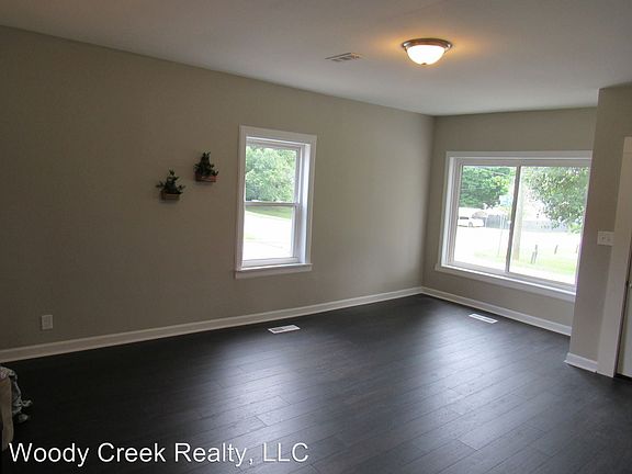 4th image of 3407 Keith Ave