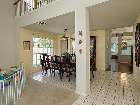 4th image of 1803 Cedar Bend Dr