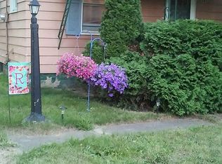 6493 Richfield Rd, Flint, MI 48506