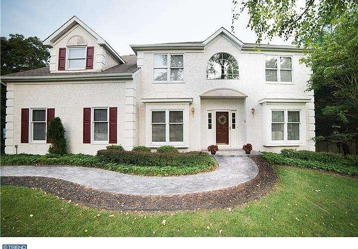 1st image of 834 Robert Dean Dr