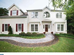834 Robert Dean Dr, Downingtown, PA 19335