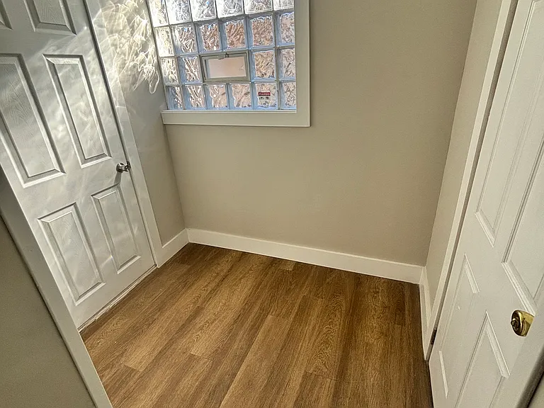 140 E Sterner St — Photo 8