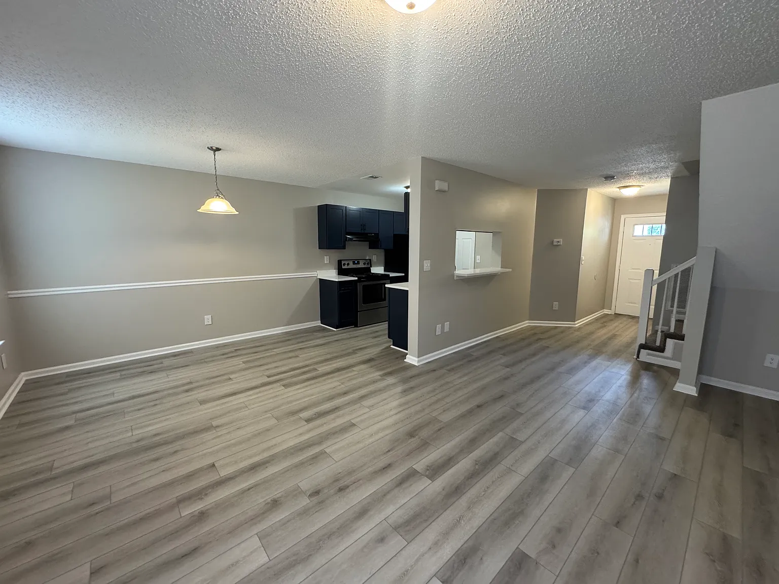 3 bed, 2.5 bath, 1438 sqft, $2,150 — Photo 4