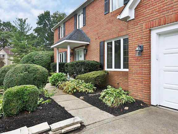 3rd image of 488 Deer Run Ct
