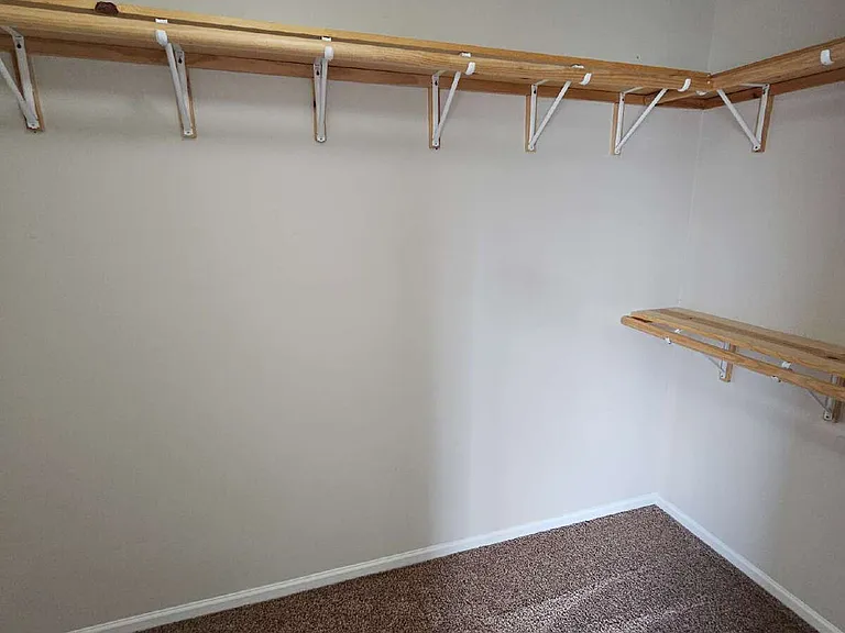 42843 Richmond Dr #10 — Photo 15