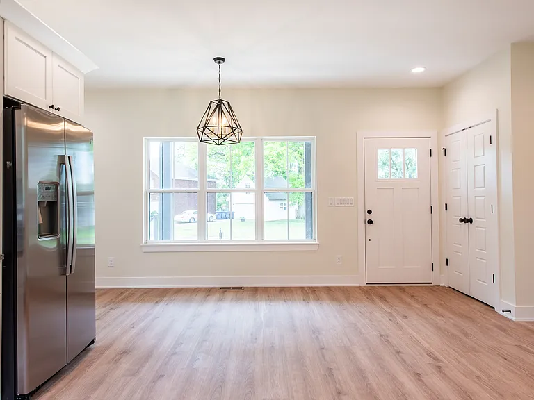 8301 Acme Way — Photo 10