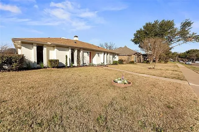 1101 N Park Dr — Photo 9
