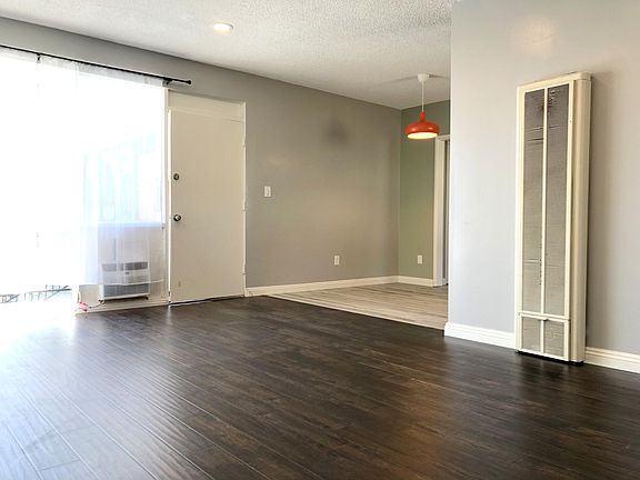 4th image of 1681 College View Dr APT 10