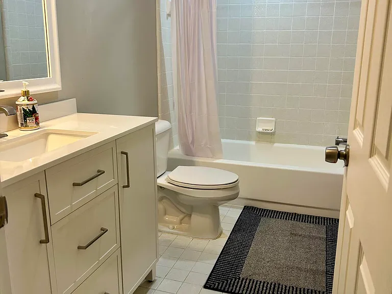 4200 Colorado Ln #114 — Photo 23