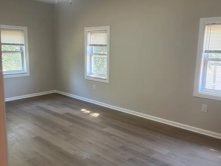 403 Pleasant St E #2 — Photo 5