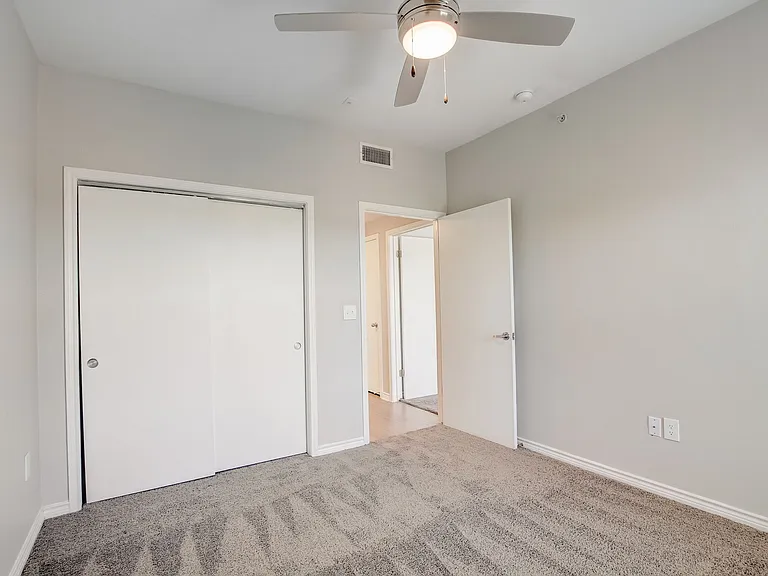 Oasis at Plum Creek Apartments — Photo 45