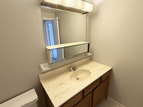 5th image of 2065 W Clifton Ave #2085-45