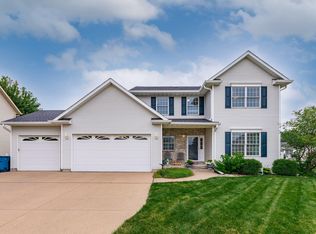 528 Conor Ct, Blue Grass, IA 52726