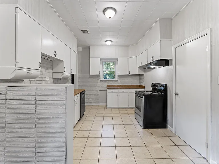 11106 Applewood Dr — Photo 32