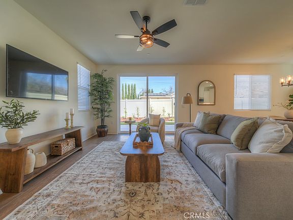 3rd image of 34534 Carnation Ct