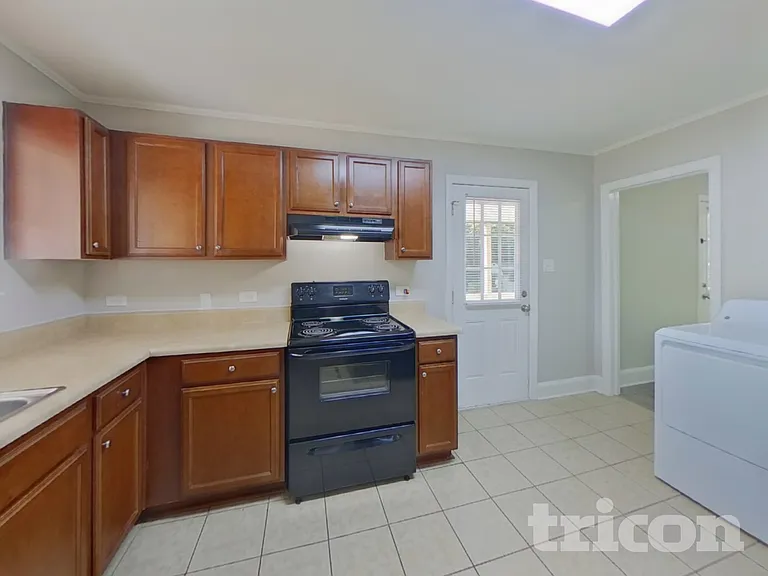 5530 Wedgewood Dr — Photo 6