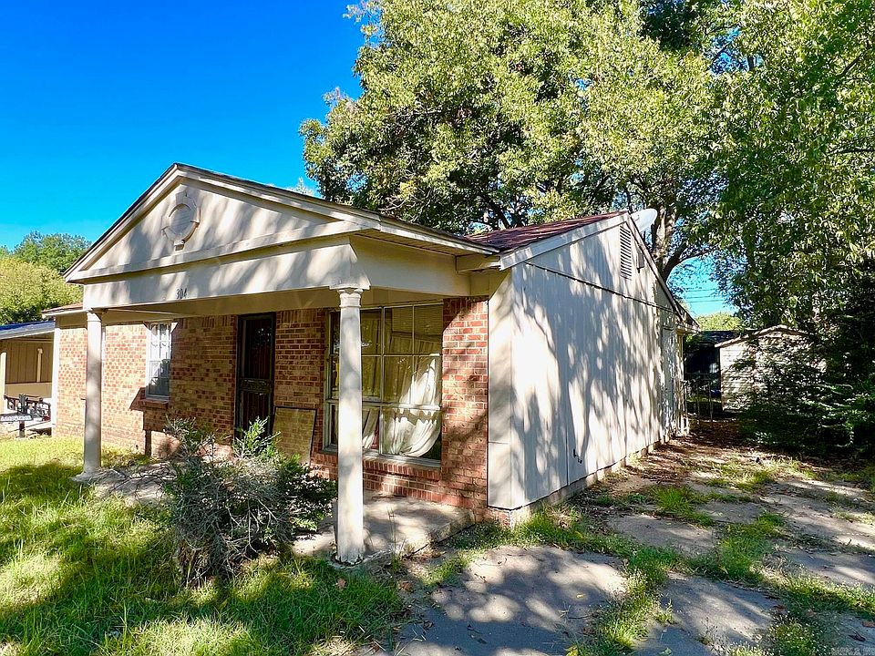 2nd image of 304 Easy St