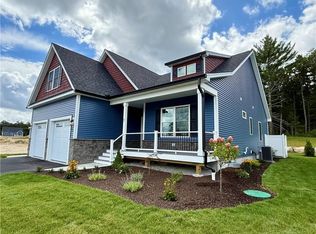 51 Sunset Lake Cir, Coventry, RI 02816