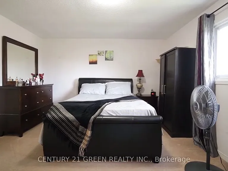 849 Millworks Cres — Photo 18