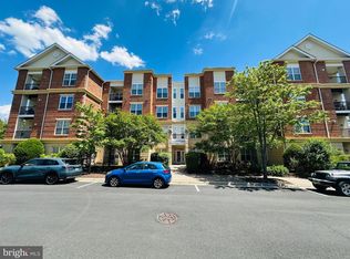 Fortnightly Square, Herndon, VA 20170