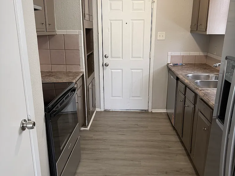 23430 Cimber Ln — Photo 7