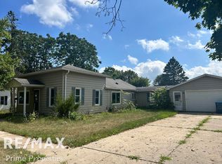 245 Saginaw St, Vassar, MI 48768