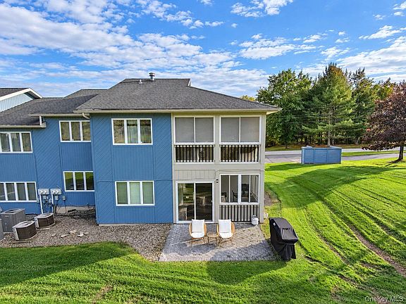 4th image of 432 Villa Roma Road #2A