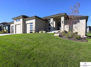 21126 Cedar St, Elkhorn, NE 68022