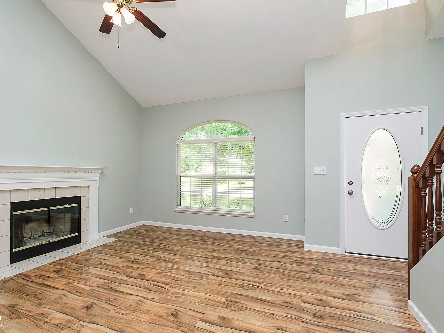 3 bed, 2.5 bath, 1872 sqft, $2,250 — Photo 3
