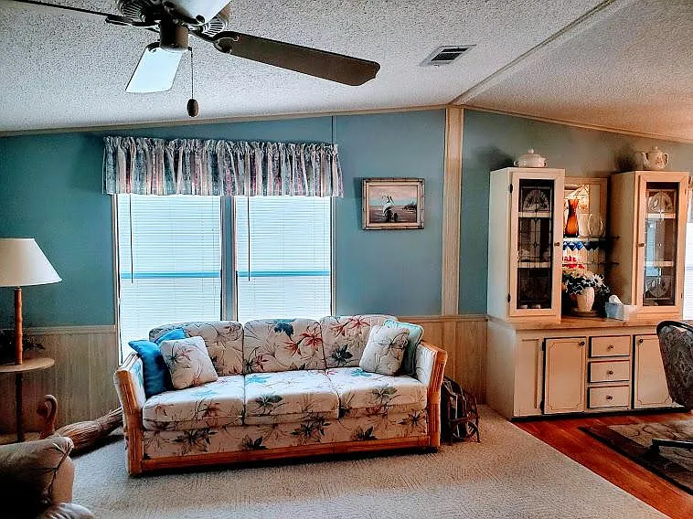 9861 Spyglass Ct — Photo 21