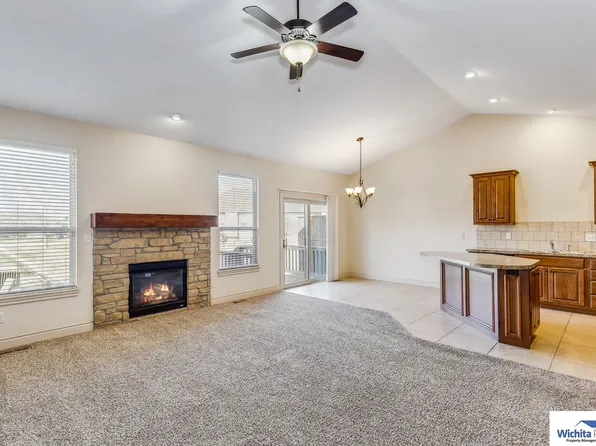 1707-1709 Bedford, 1707-1709 N Bedford Cir #1707, Wichita, KS 67206