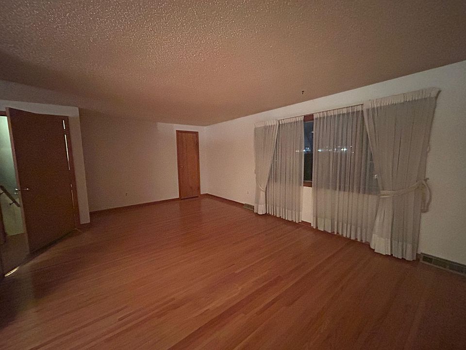 1st image of 145 Crandon Blvd #2
