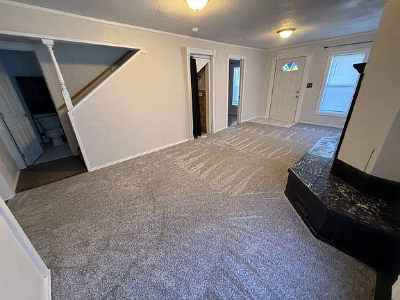 5th image of 109 E Adams Ave