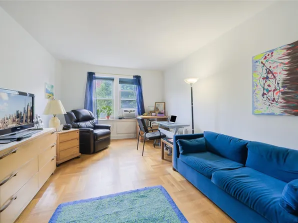 48-51 43rd Street #6A, Woodside, NY 11377