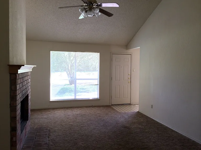 624 Barbara Jean Dr — Photo 6