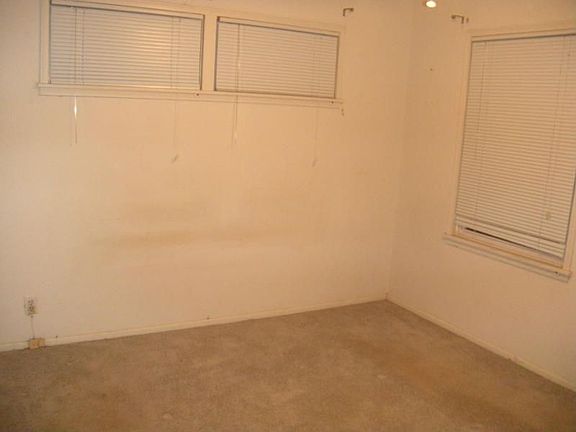 5th image of 4701 Waltham Dr