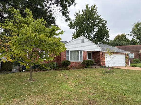 7362 S Yorkshire Dr, Affton, MO 63123