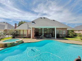 209 Clubview Dr, Hideaway, TX 75771