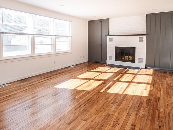 4th image of 1000 W Temperance St