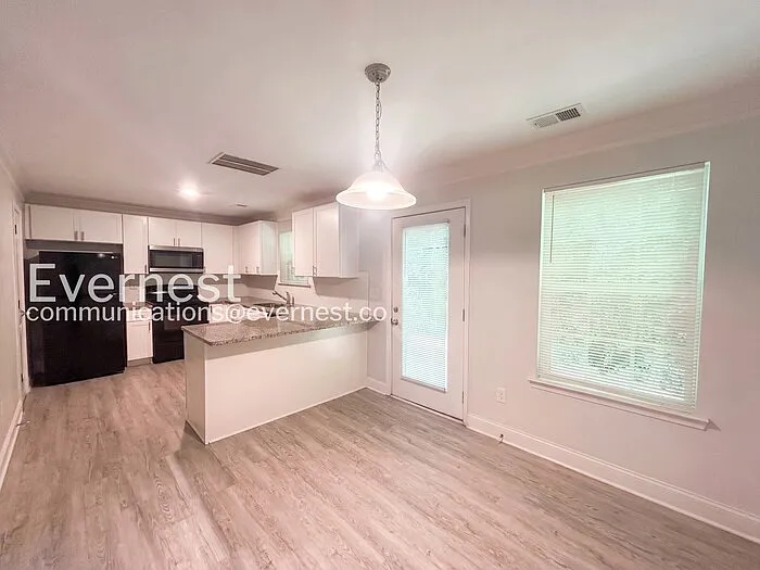 5275 Hanover St — Photo 3